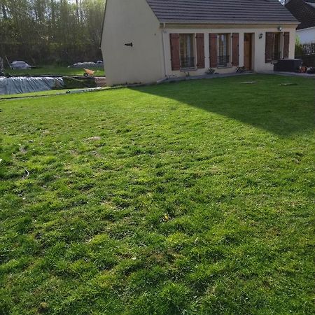 Agreable Chambre Double Avec Salle D'Eau Privative Le Mesnil-Theribus Bagian luar foto