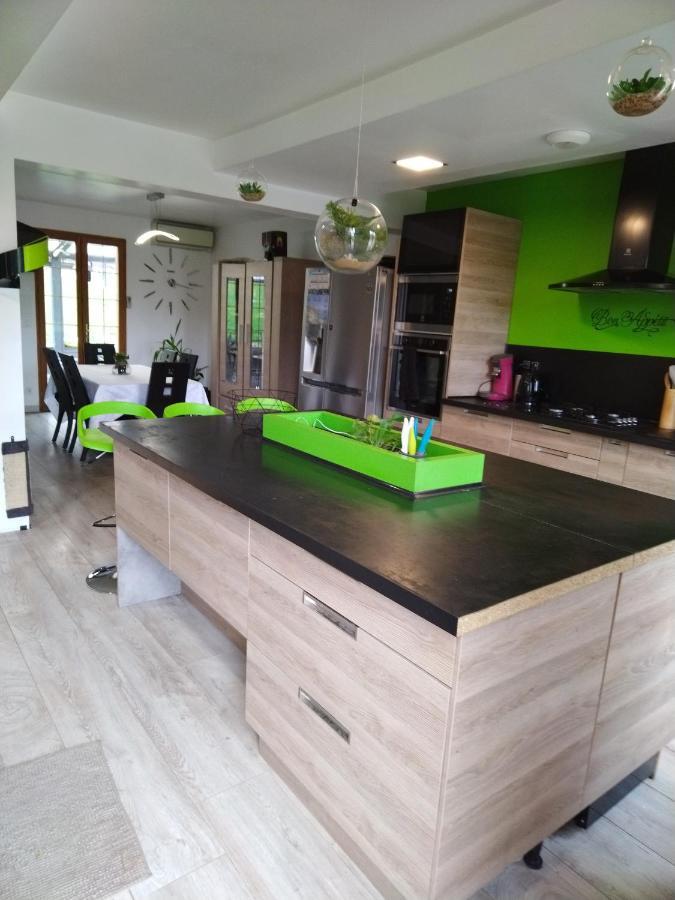 Agreable Chambre Double Avec Salle D'Eau Privative Le Mesnil-Theribus Bagian luar foto